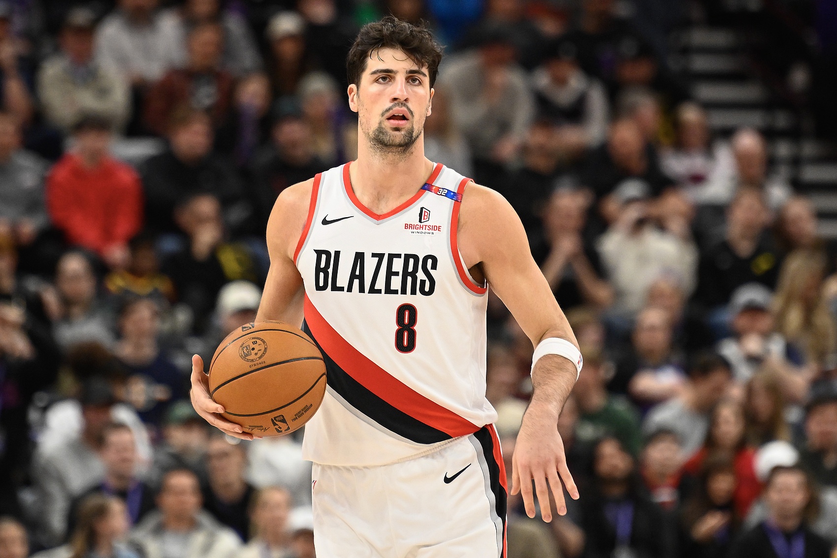 星空体育入口-阿里纳斯:开拓者有一堆好用的二当家正被埋没 阿夫迪亚适合湖人